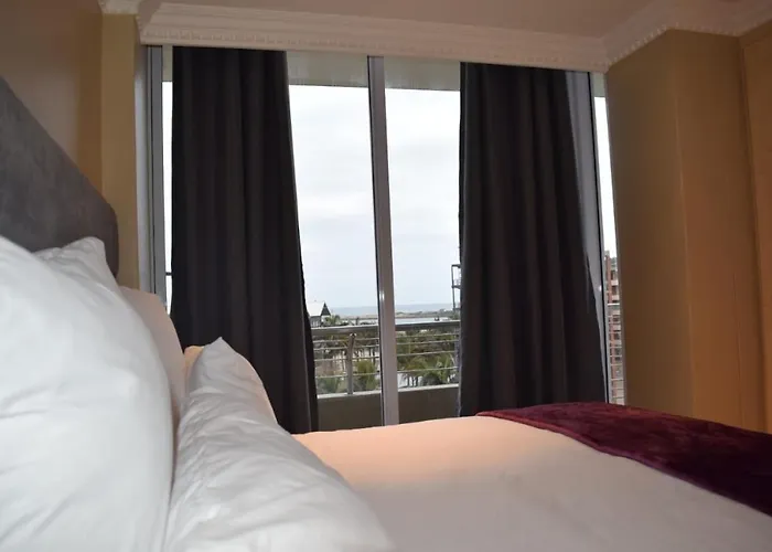 Two Bedroom Apartment In Waterfront